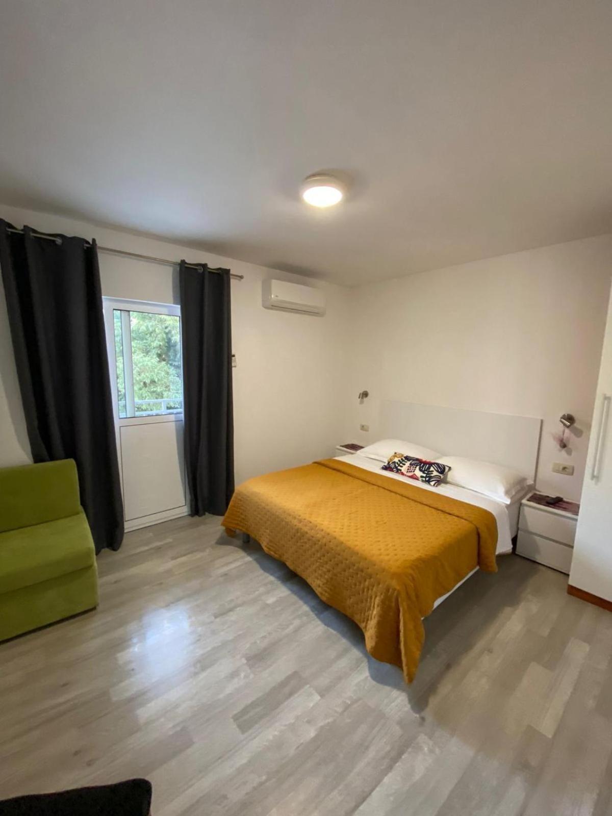 Apartmani Roko Drvenik  Eksteriør bilde