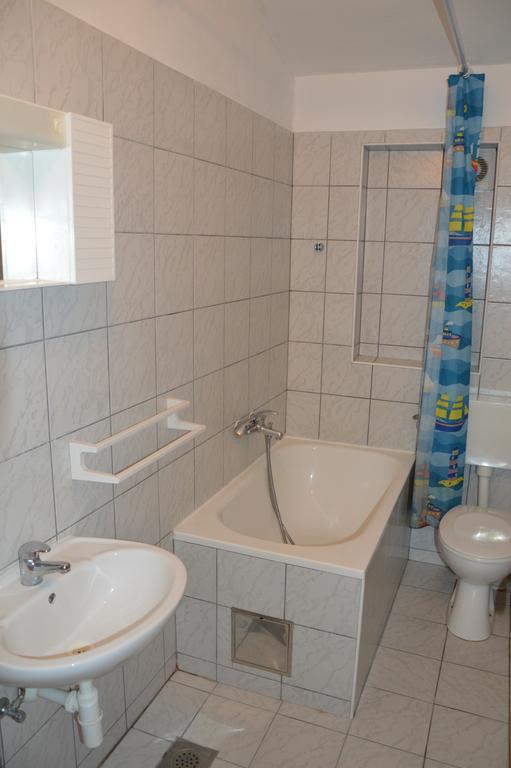 Apartmani Roko Drvenik  Eksteriør bilde